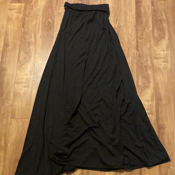 JOE B💫Women’s Black Juniors' Knit Maxi Skirt - Picture 2 of 6